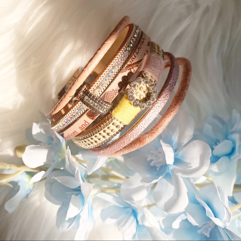 Pink bracelet - Picture 3 of 6